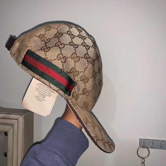 Authentic gucci hat worn once size 85 (medium) - Picture 3 of 9